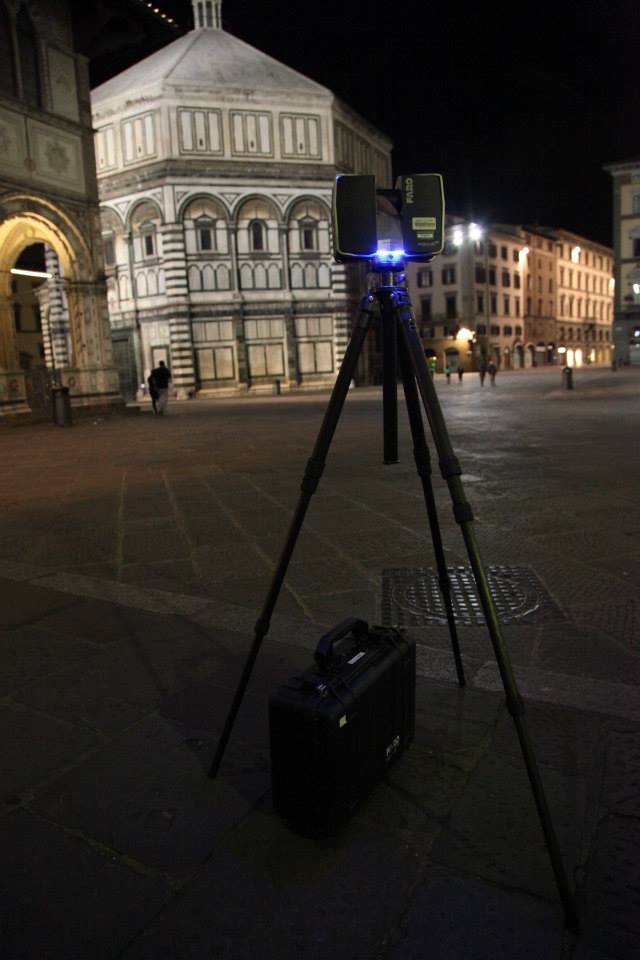 Laser scanning the Baptistery in Florence.